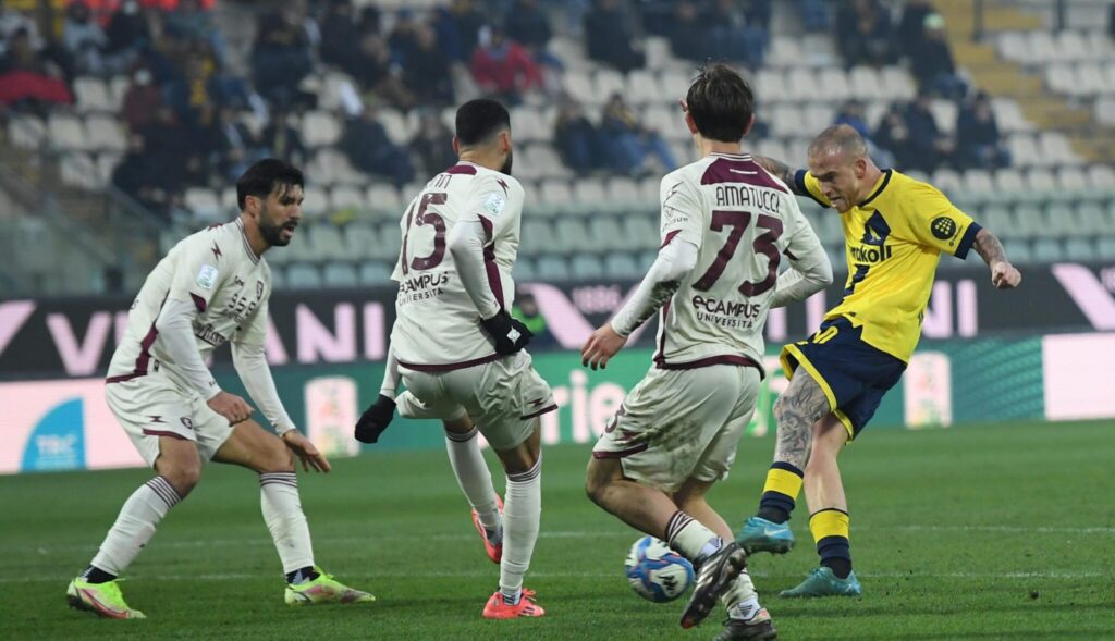 modenasalernitana1