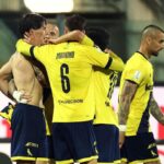 Modena ripreso nel finale, con il Brescia è 2-2: arriva un punto che vuol dire salvezza, ma anche addio ai playoff